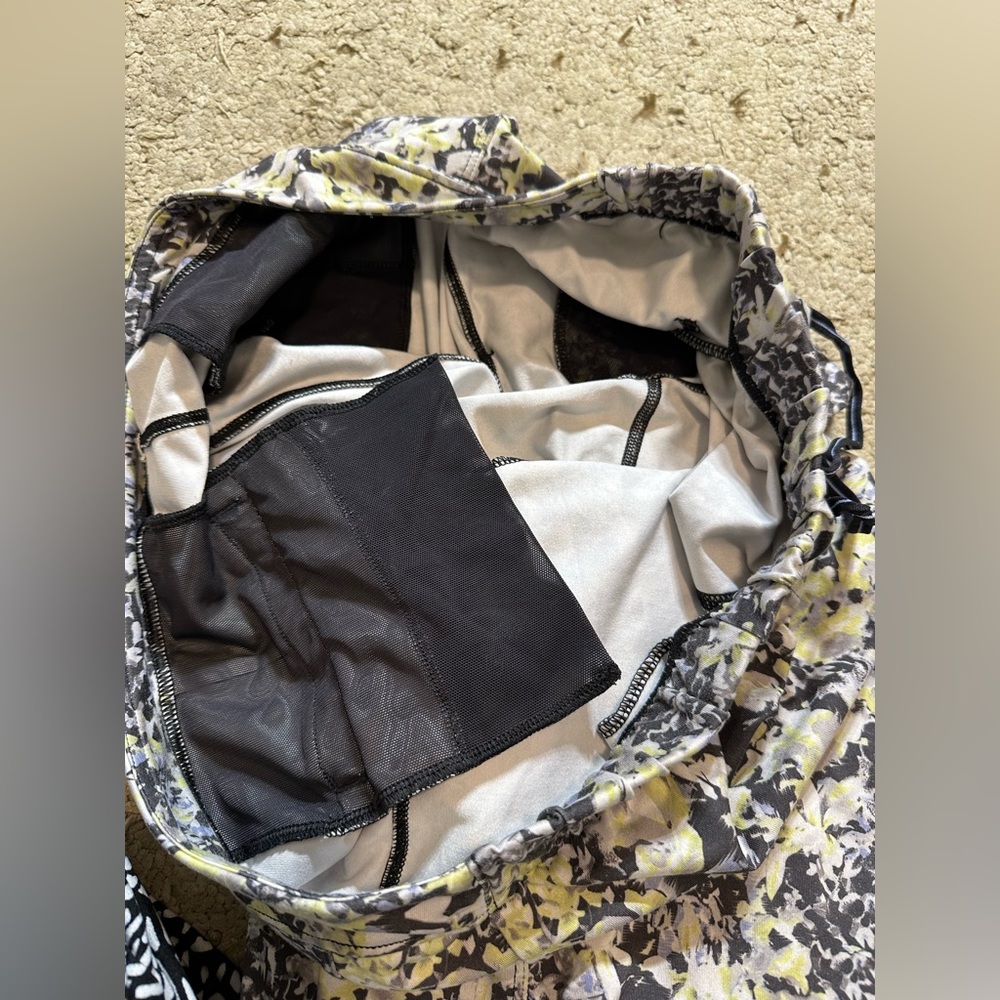 Women’s Lululemon Drawstring Multicolor Floral Da… - image 4